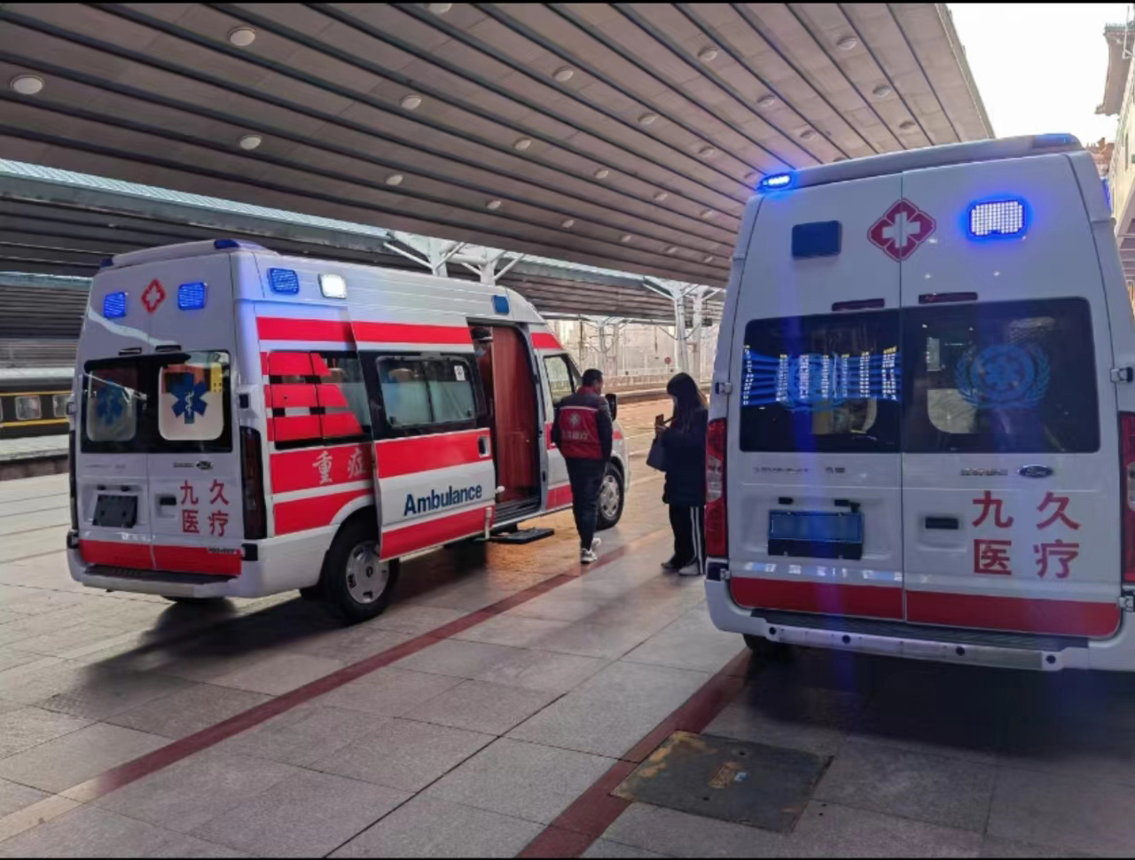 衡东县救护车长途转运